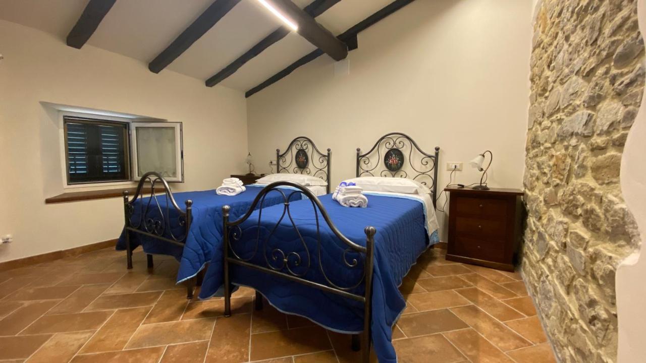 Agriturismo Il Casone 산 베네데토 발 디 삼브로 외부 사진
