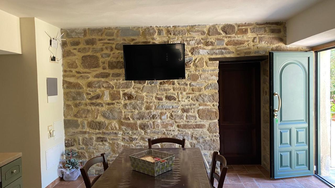 Agriturismo Il Casone 산 베네데토 발 디 삼브로 외부 사진